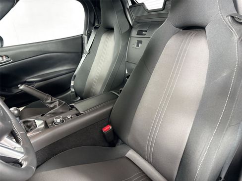Certified 2024 MAZDA MX-5 Miata Sport RWD image 4