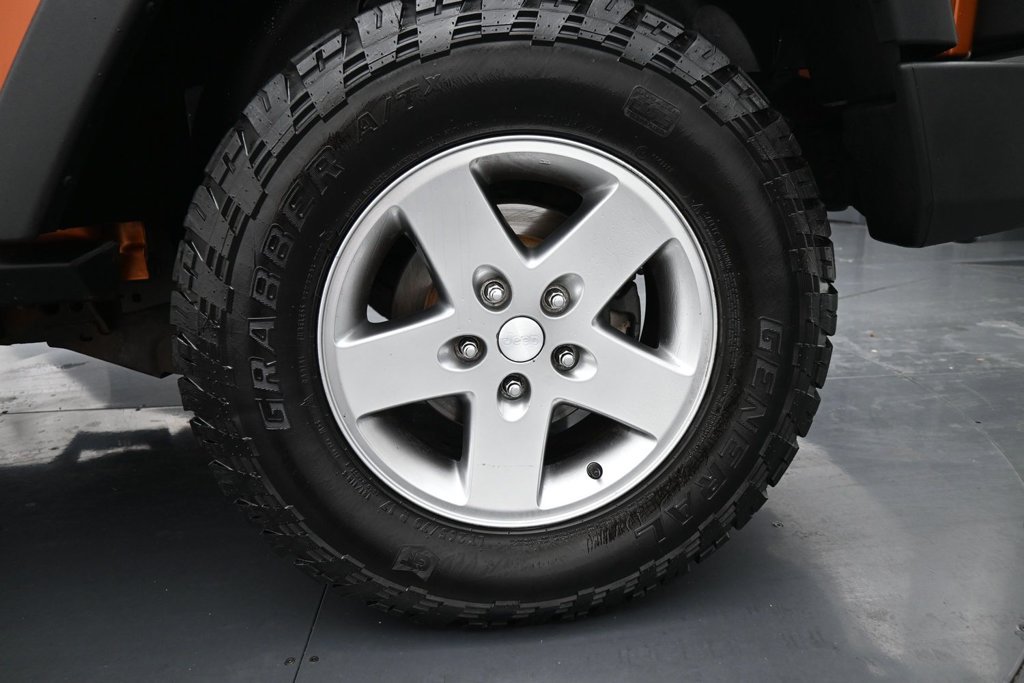 Used 2011 Jeep Wrangler Rubicon w/ Dual Top Group AWD/4WD image 14