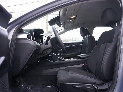 Used 2022 Kia K5 LXS image 28