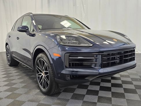 New 2025 Porsche Cayenne image 10