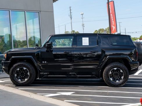 Used 2024 GMC Hummer EV 2X w/ Extreme Off-Road Package AWD/4WD image 19