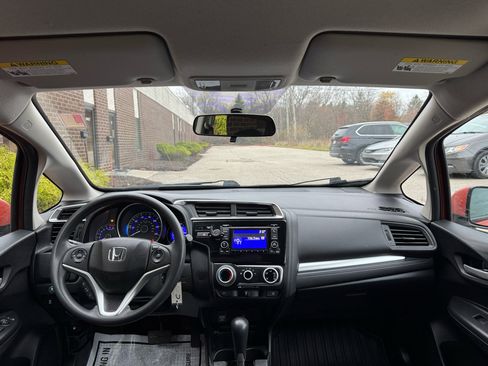 Used 2018 Honda Fit LX image 7