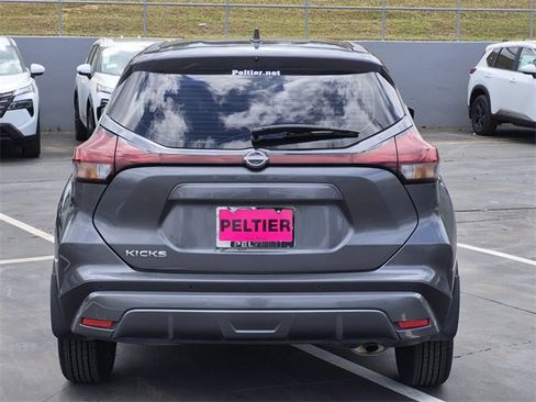 Used 2024 Nissan Kicks S image 5