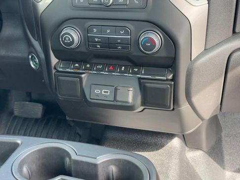 Used 2025 Chevrolet Silverado 1500 W/T RWD image 17