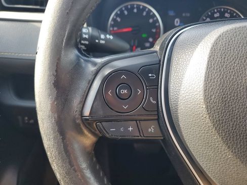 Used 2022 Toyota RAV4 XLE Premium AWD/4WD image 20