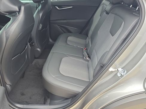 New 2026 Kia Niro EX FWD image 16
