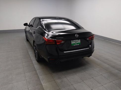 Used 2023 Nissan Altima 2.5 SR w/ SR Premium Package FWD image 5