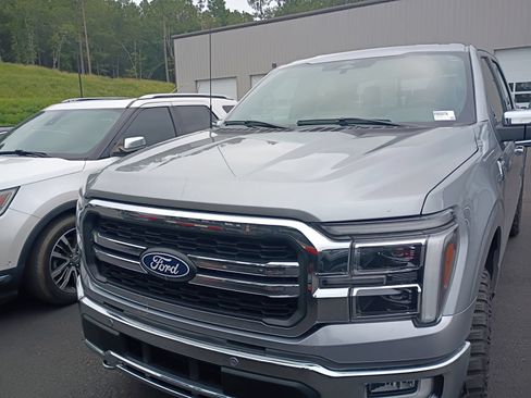 Used 2024 Ford F150 Lariat w/ FX4 Off-Road Package AWD/4WD image 2
