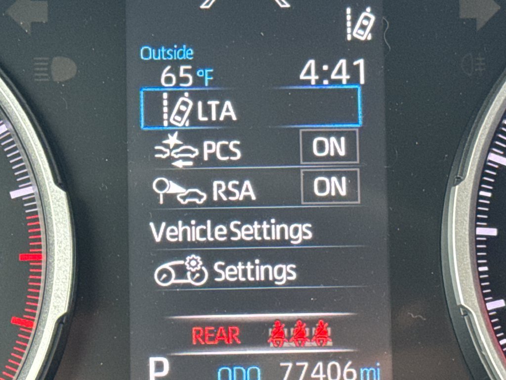 Used 2021 Toyota RAV4 LE AWD/4WD image 19