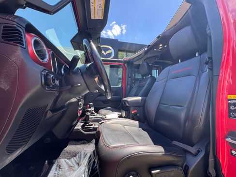 Used 2021 Jeep Gladiator Rubicon AWD/4WD image 3