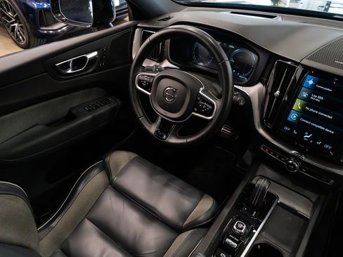 Used 2021 Volvo XC60 T8 R-Design w/ Advanced Package AWD/4WD image 10