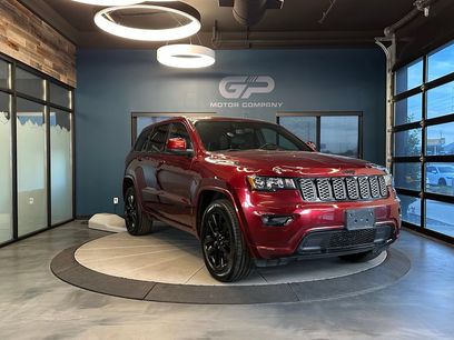 Used 2019 Jeep Grand Cherokee Altitude