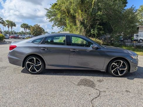 Used 2018 Honda Accord Sport image 4