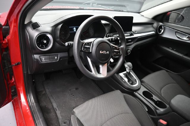 Used 2023 Kia Forte LXS FWD image 13