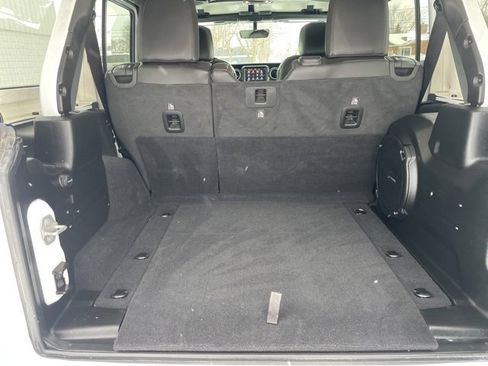 Used 2020 Jeep Wrangler Unlimited Sahara w/ Dual Top Group image 12