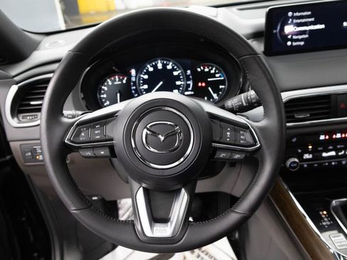 Used 2021 MAZDA CX-9 Signature image 18