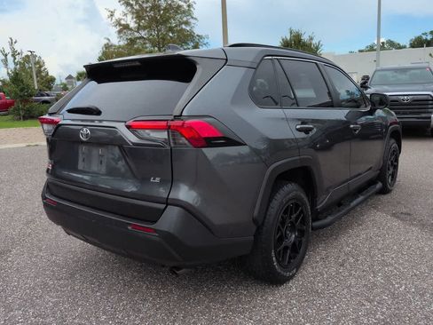 Used 2019 Toyota RAV4 LE FWD image 6