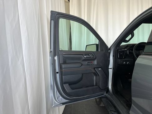 Used 2024 GMC Sierra 1500 AT4 w/ AT4 Premium Package AWD/4WD image 17