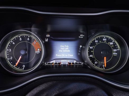 Used 2021 Jeep Cherokee Latitude Lux w/ Comfort/Convenience Group image 21