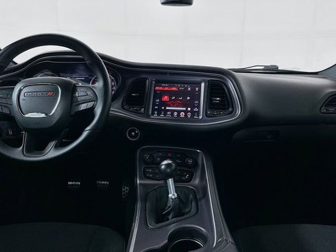Used 2016 Dodge Challenger R/T RWD image 27