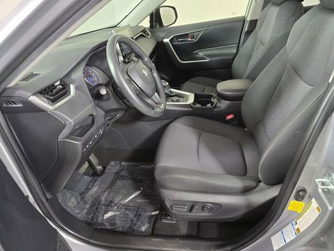 Used 2021 Toyota RAV4 XLE w/ Convenience Package AWD/4WD image 22