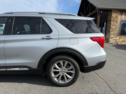Used 2020 Ford Explorer Limited image 42