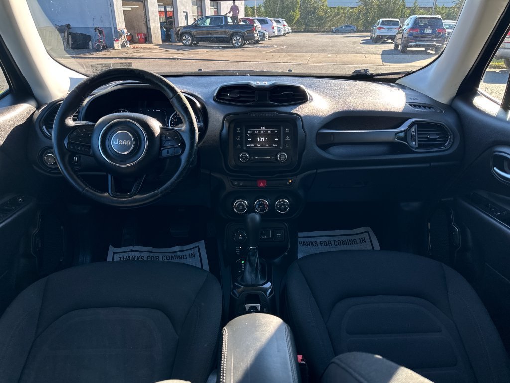 Used 2017 Jeep Renegade Altitude AWD/4WD image 24