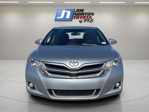 Used 2013 Toyota Venza XLE image 2