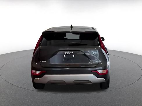 Used 2026 Kia Niro LX FWD image 9
