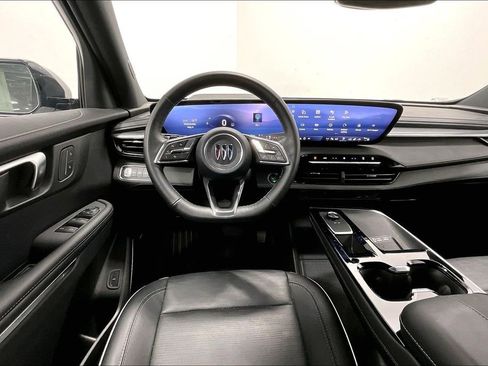Used 2025 Buick Enclave Sport Touring FWD image 6