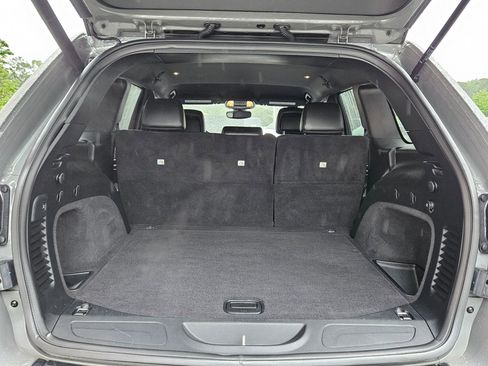 Used 2020 Jeep Grand Cherokee Altitude RWD image 29