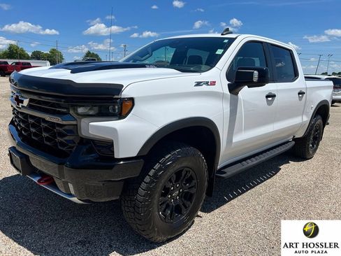 Used 2023 Chevrolet Silverado 1500 ZR2 w/ Technology Package AWD/4WD image 1