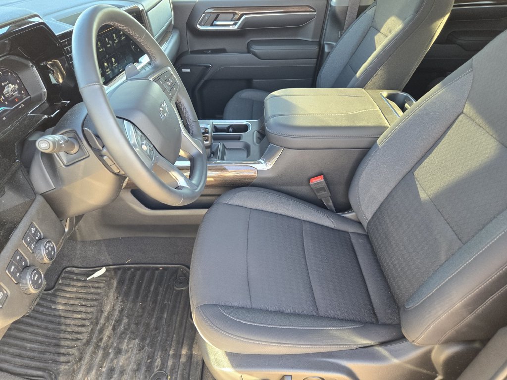 Used 2024 Chevrolet Silverado 1500 RST w/ Convenience Package II AWD/4WD image 7
