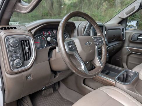 Used 2020 Chevrolet Silverado 1500 RST image 13