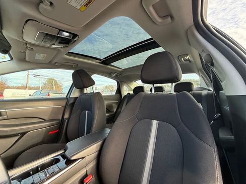 Used 2022 Hyundai Sonata SEL w/ Convenience Package image 24