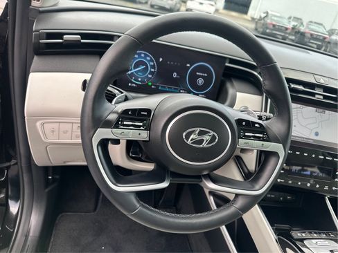 Certified 2024 Hyundai Tucson Limited AWD/4WD image 18
