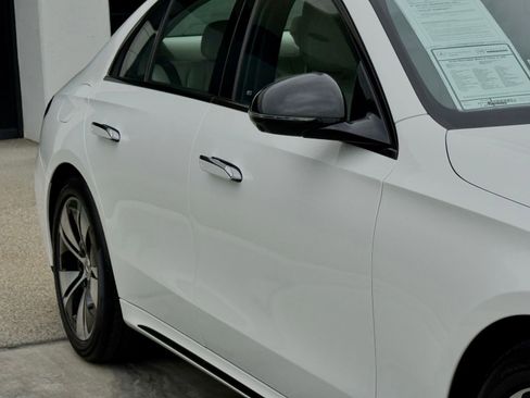 Used 2026 Mercedes-Benz E 350 Sedan image 9