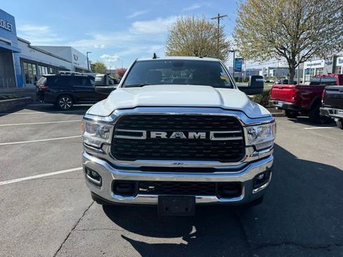 Used 2024 RAM 2500 Big Horn AWD/4WD image 2