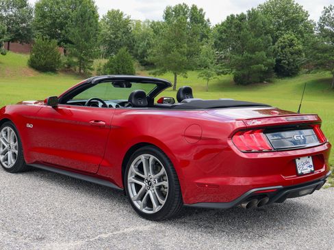 Used 2021 Ford Mustang GT Premium RWD image 12