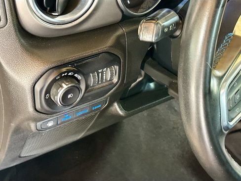 Certified 2022 Jeep Wrangler Unlimited Rubicon 4xe AWD/4WD image 11