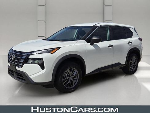 Used 2024 Nissan Rogue S FWD image 1