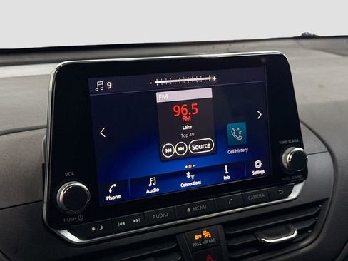 Used 2022 Nissan Altima 2.5 SV image 15