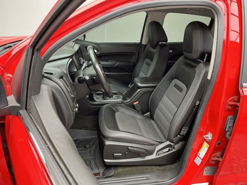 Used 2015 GMC Canyon SLE AWD/4WD image 9