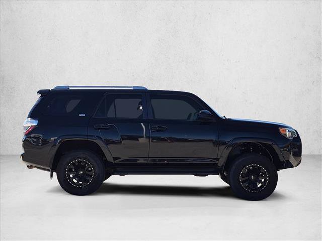 Used 2014 Toyota 4Runner SR5 AWD/4WD image 4