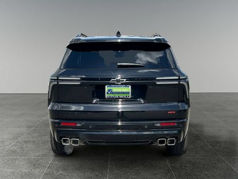 Used 2024 Chevrolet Traverse RS AWD/4WD image 8