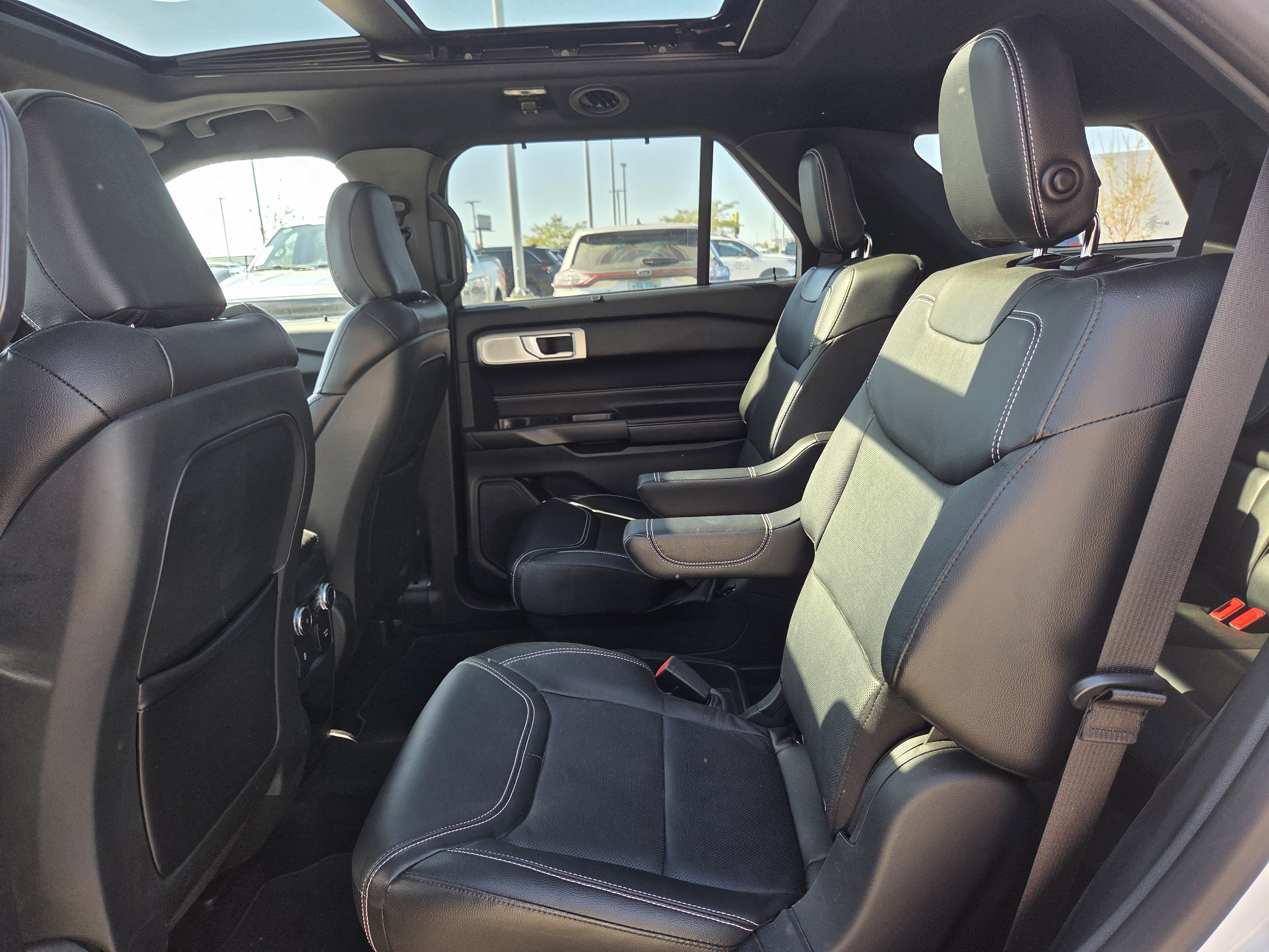 Used 2020 Ford Explorer ST w/ ST Street Pack AWD/4WD image 9