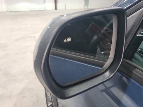 Used 2025 Chevrolet Equinox LT FWD image 10