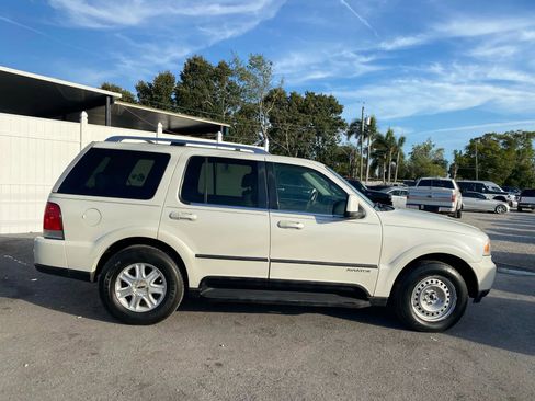 Used 2004 Lincoln Aviator Luxury image 5