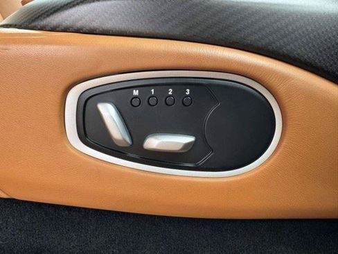 Used 2022 Aston Martin V8 Vantage Roadster RWD image 42
