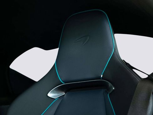 Used 2023 McLaren Artura image 27